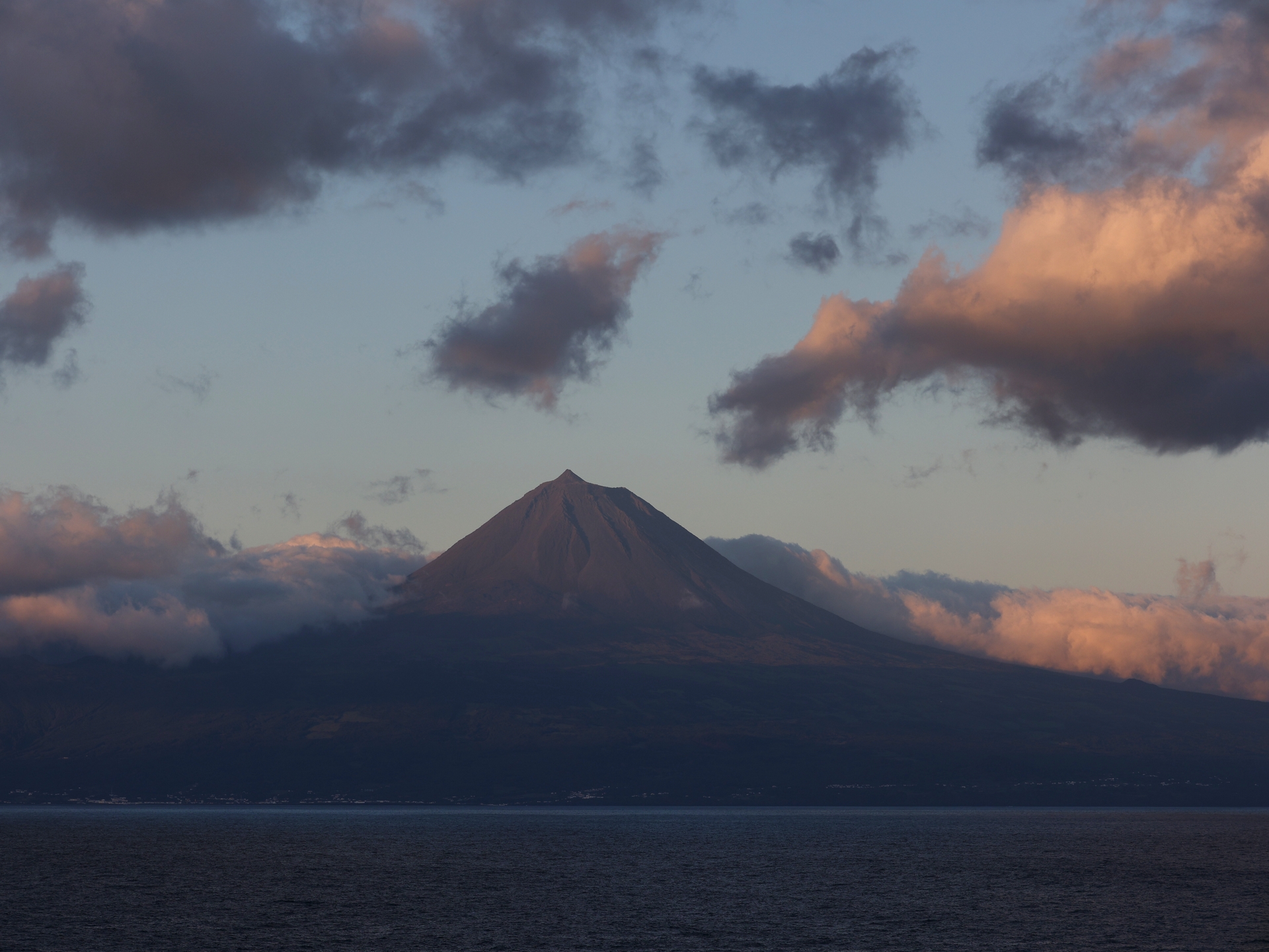 Vulkan Pico am Morgen | Igor Synelnykov